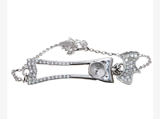 Rhinestone Bail Bracelet with Round Oyster Opening