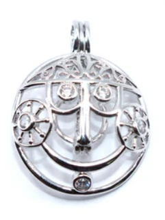 It’s a Small World Pearl Cage Pendant Necklace – Sterling Silver Plated Vintage Clock Charm